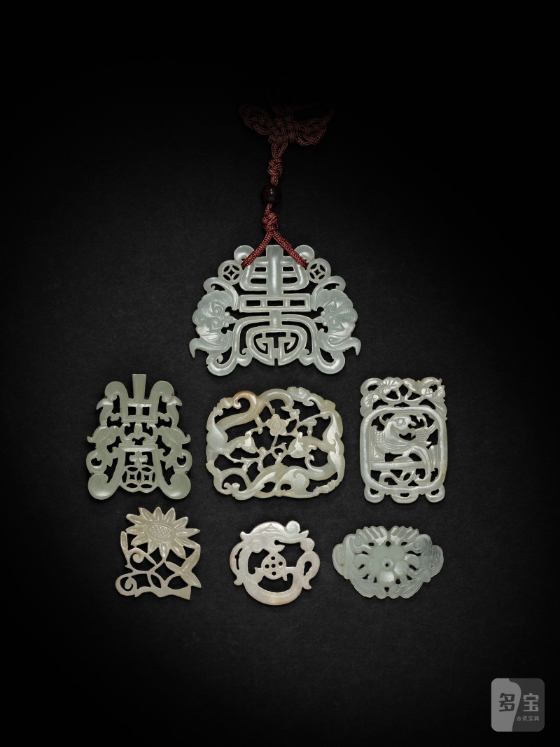 十九/二十世紀　玉透雕飾件一組七件 | A GROUP OF SEVEN RETICULATED JADE ORNAMENTS - 图3